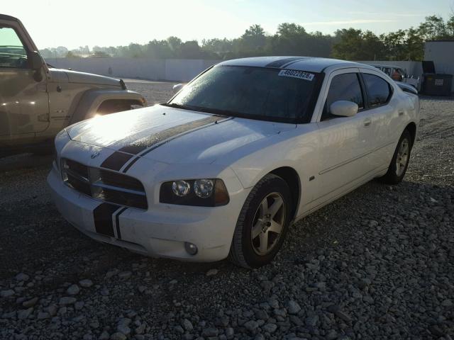 2B3CA3CV1AH298673 - 2010 DODGE CHARGER SX WHITE photo 2