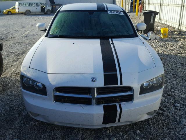 2B3CA3CV1AH298673 - 2010 DODGE CHARGER SX WHITE photo 9