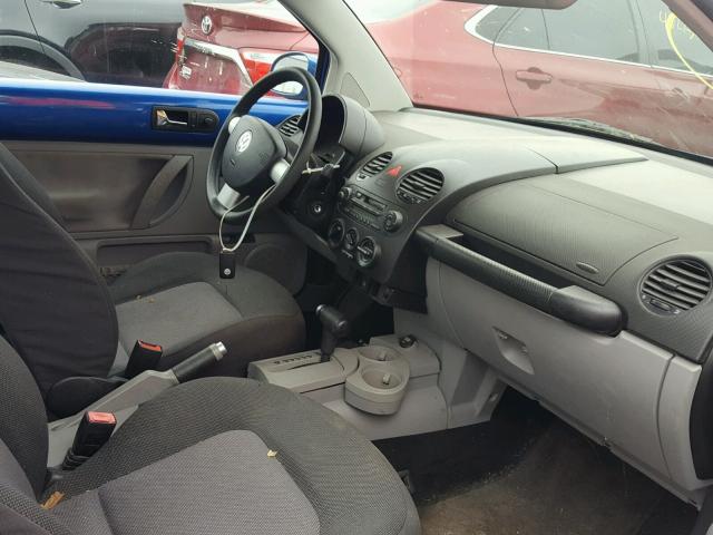 3VWBK31C74M406337 - 2004 VOLKSWAGEN NEW BEETLE Blau Foto 5