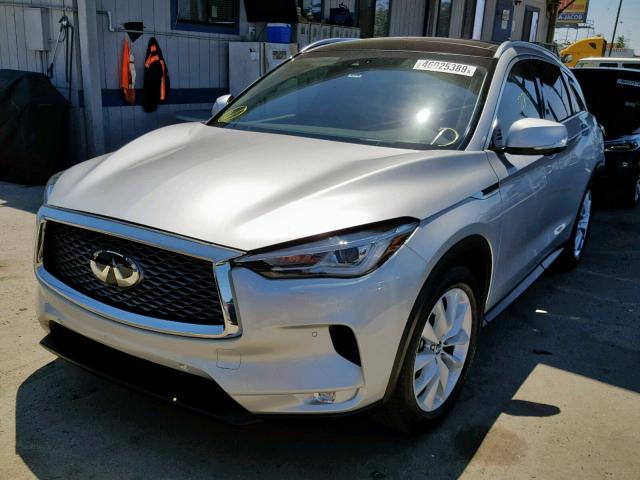 3PCAJ5M16KF118754 - 2019 INFINITI QX50 ESSEN SILVER photo 2