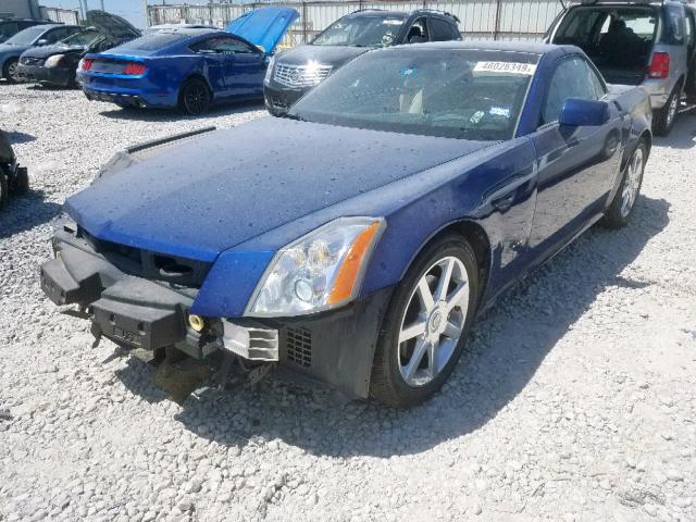 1G6YV36A065603549 - 2006 CADILLAC XLR BLUE photo 2