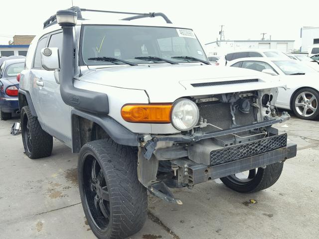 JTEBU11F88K025567 - 2008 TOYOTA FJ CRUISER SILVER photo 1