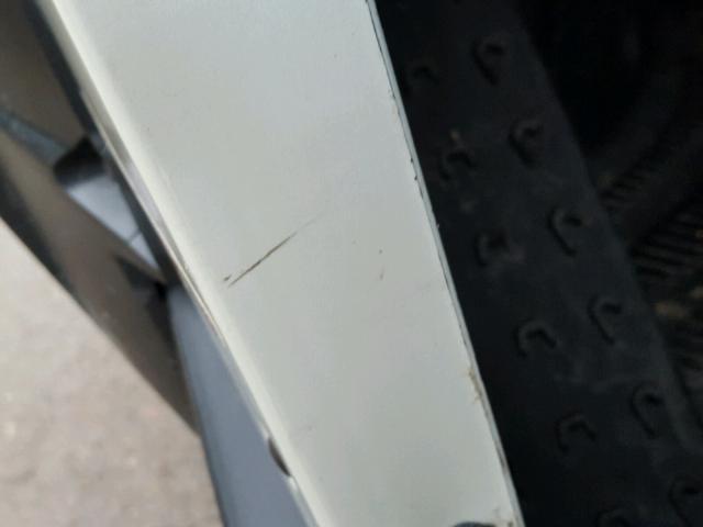 3JBKKAN26FJ002431 - 2015 CAN-AM COMMANDER WHITE photo 16