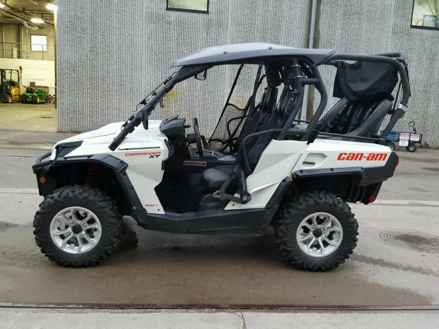 3JBKKAN26FJ002431 - 2015 CAN-AM COMMANDER WHITE photo 3