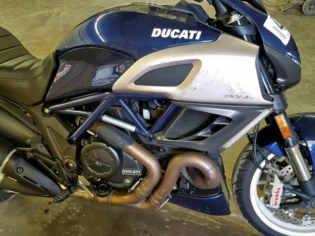 ZDM13BLW8DB015920 - 2013 DUCATI DIAVEL BLUE photo 7