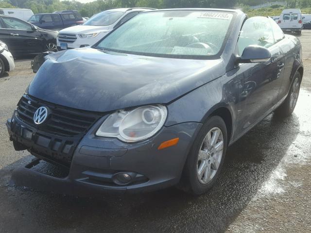 WVWAA71F67V009151 - 2007 VOLKSWAGEN EOS BASE GRAY photo 2