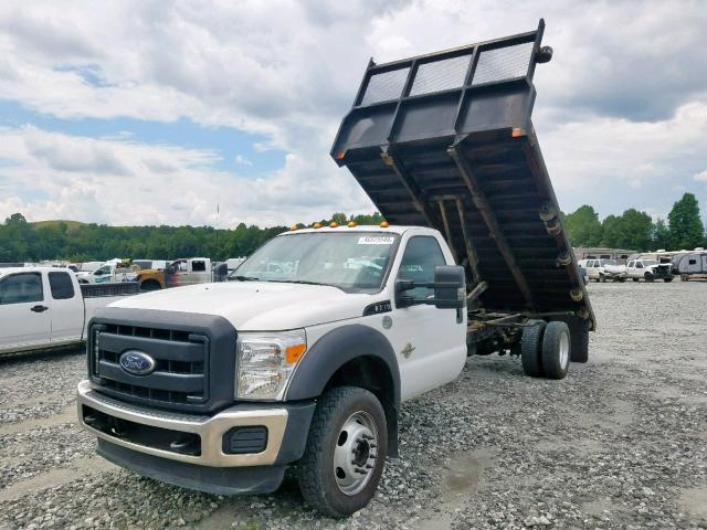 1FDUF5HT3GEC10399 - 2016 FORD F550 SUPER WHITE photo 2