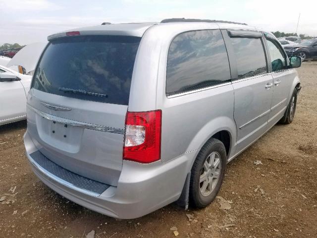 2A4RR5DG1BR716720 - 2011 CHRYSLER TOWN & COU SILVER photo 4