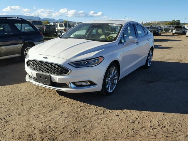 3FA6P0K96HR284110 - 2017 FORD FUSION TIT WHITE photo 2