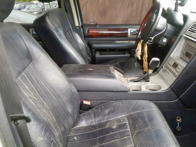 5LMFU28R13LJ05896 - 2003 LINCOLN NAVIGATOR ვერცხლისფერი ფოტო 5