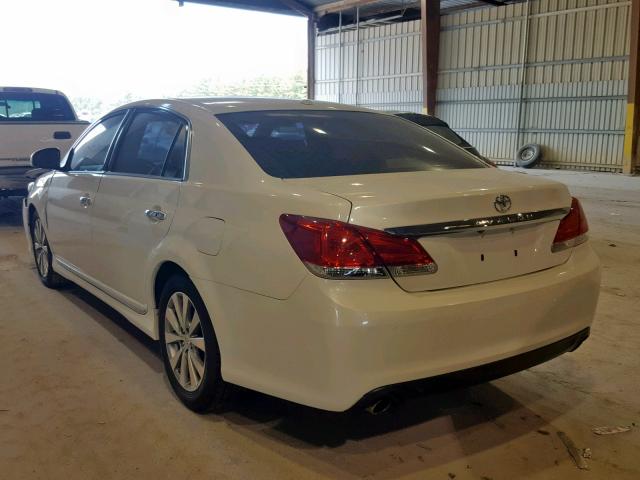 4T1BK3DB3BU380877 - 2011 TOYOTA AVALON BAS WHITE photo 3