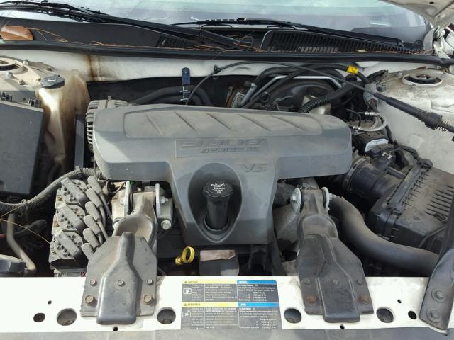 2G4WD552271221762 - 2007 BUICK LACROSSE C WHITE photo 7