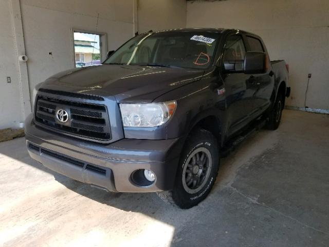 5TFDW5F1XBX188596 - 2011 TOYOTA TUNDRA CRE CHARCOAL photo 2