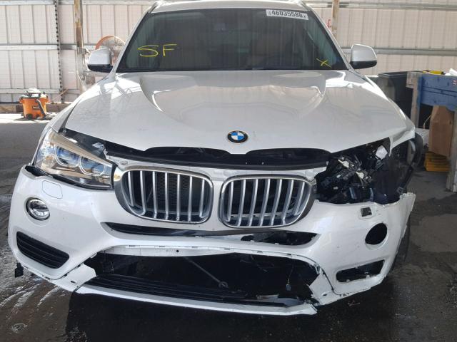 5UXWX7C5XG0R18496 - 2016 BMW X3 XDRIVE3 WHITE photo 9