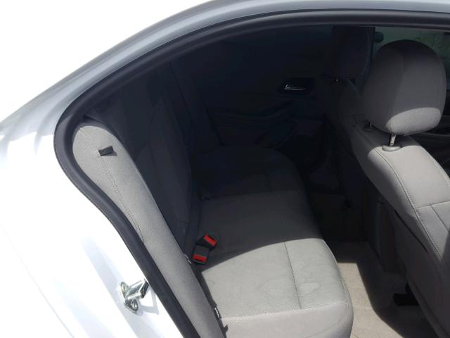 1G11B5SL4FF201286 - 2015 CHEVROLET MALIBU LS 白色 照片 6