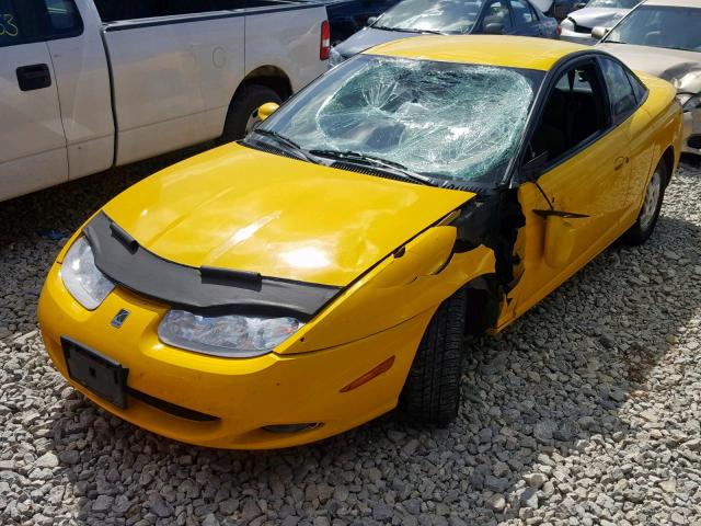 1G8ZY12751Z108458 - 2001 SATURN SC2 YELLOW photo 2