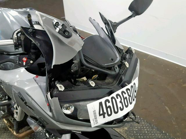 JS1VP53AX52102883 - 2005 SUZUKI SV650 GRAY photo 10