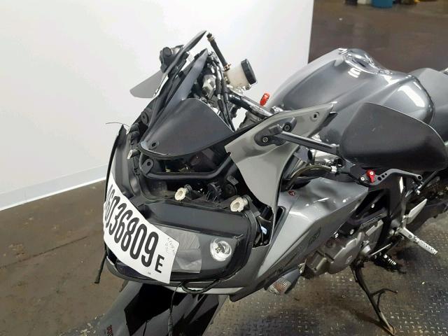 JS1VP53AX52102883 - 2005 SUZUKI SV650 GRAY photo 19