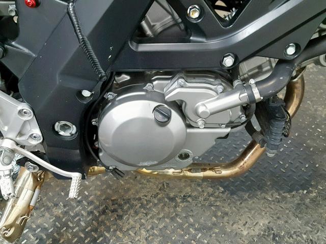 JS1VP53AX52102883 - 2005 SUZUKI SV650 GRAY photo 5