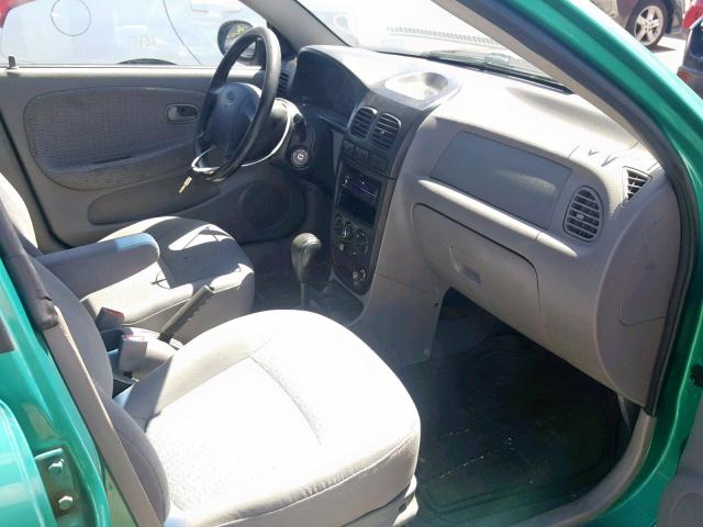 KNADC123X26146196 - 2002 KIA RIO GREEN photo 5