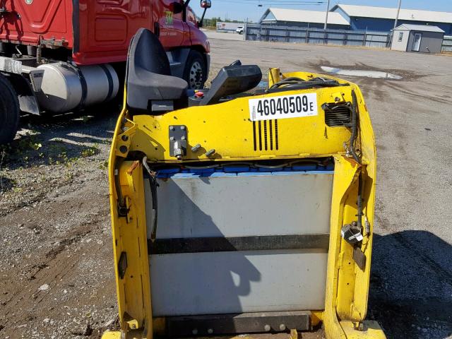 C264N03002J - 2011 HYST FORKLIFT YELLOW photo 6