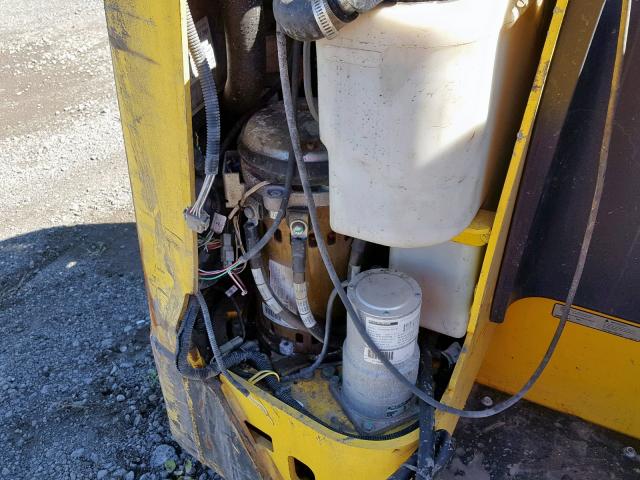 C264N03002J - 2011 HYST FORKLIFT YELLOW photo 8