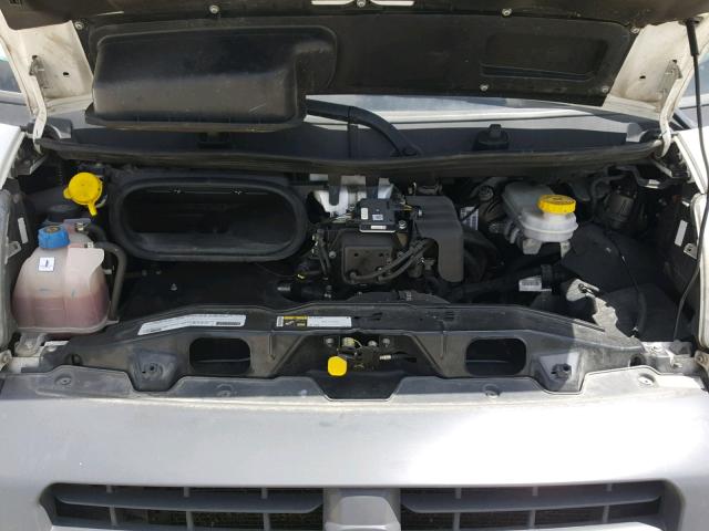 3C6URVJD1GE137611 - 2016 RAM PROMASTER 白色 照片 7