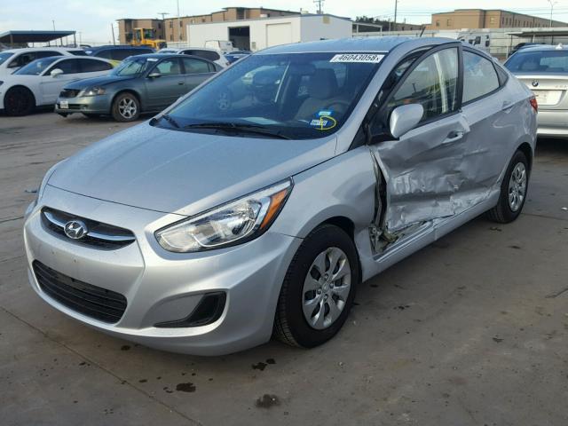 KMHCT4AE4GU073389 - 2016 HYUNDAI ACCENT SE SILVER photo 2