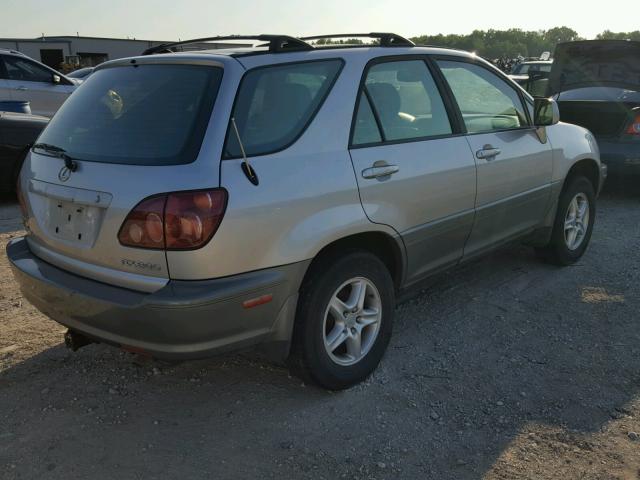 JT6HF10U7Y0100402 - 2000 LEXUS RX 300 SILVER photo 4