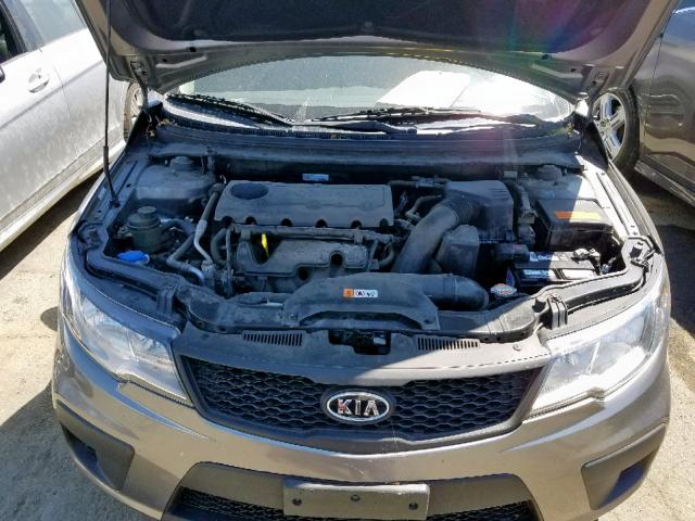 KNAFU6A28C5587005 - 2012 KIA FORTE EX GRAY photo 7