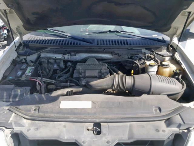 5LMFU27536LJ25196 - 2006 LINCOLN NAVIGATOR WHITE photo 7