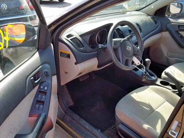 KNAFU4A29A5824585 - 2010 KIA FORTE EX CHARCOAL photo 9