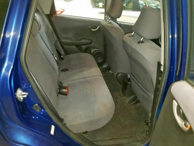 JHMGE8H28AS000577 - 2010 HONDA FIT BLUE photo 6