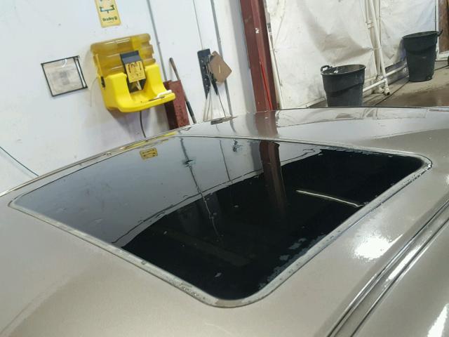 1G2WP52K52F171820 - 2002 PONTIAC GRAND PRIX BROWN photo 9