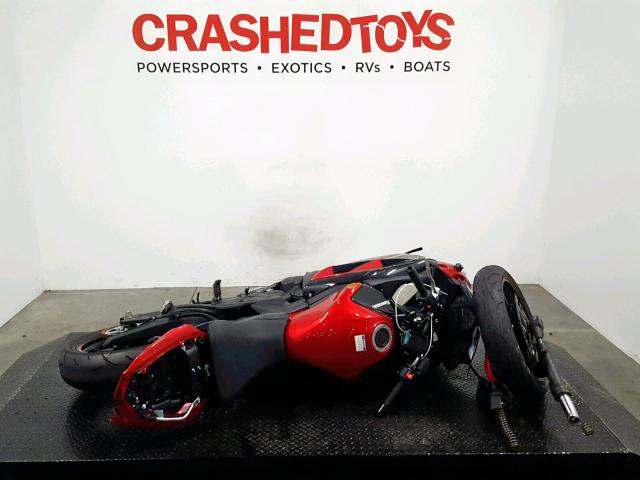 JKAEXEE18GDA21629 - 2016 KAWASAKI EX650 E RED photo 1