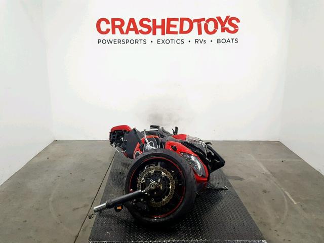 JKAEXEE18GDA21629 - 2016 KAWASAKI EX650 E RED photo 2