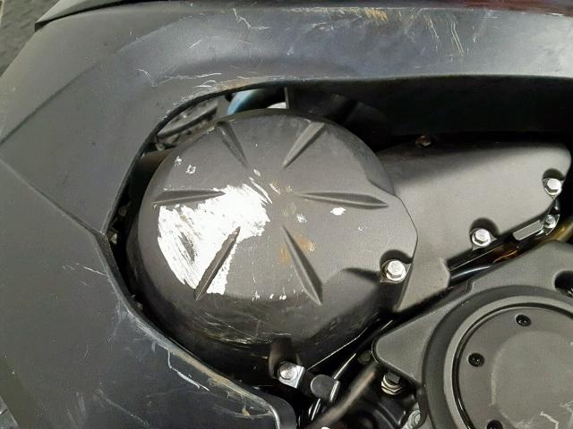 JKAEXEE18GDA21629 - 2016 KAWASAKI EX650 E RED photo 6