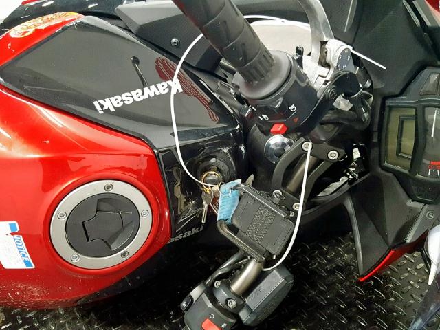 JKAEXEE18GDA21629 - 2016 KAWASAKI EX650 E RED photo 8