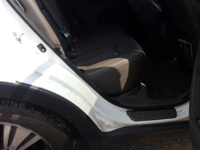 KNDPCCAC5F7718546 - 2015 KIA SPORTAGE E WHITE photo 6