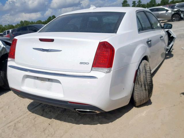 2C3CCAEG1KH594715 - 2019 CHRYSLER 300 LIMITE WHITE photo 4