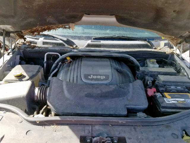 1J8HG58276C100307 - 2006 JEEP COMMANDER 银色 照片 7