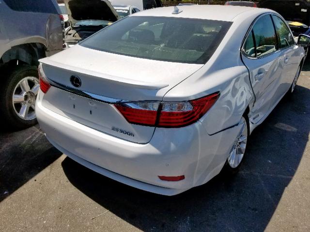 JTHBW1GG0E2059446 - 2014 LEXUS ES 300H WHITE photo 4