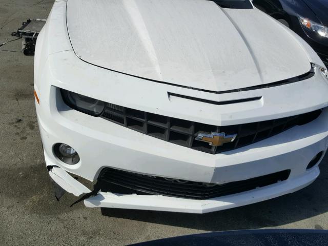 2G1FT1EW9B9179306 - 2011 CHEVROLET CAMARO 2SS WHITE photo 9