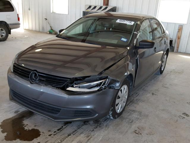 3VW2K7AJ0DM270980 - 2013 VOLKSWAGEN JETTA BASE Մոխրագույն լուսանկար 2