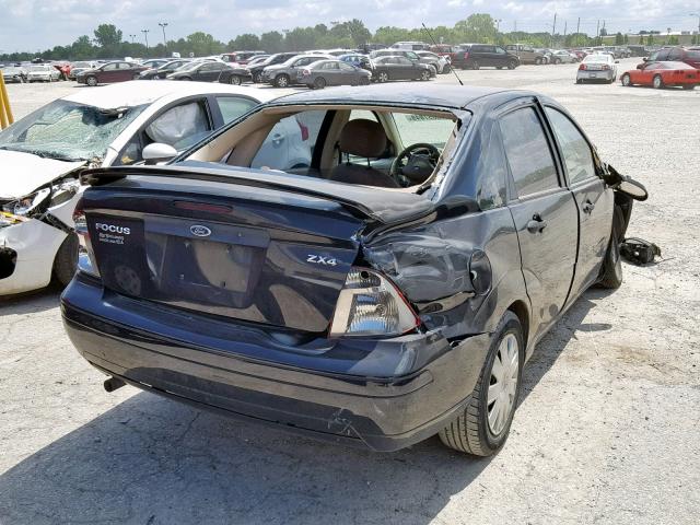 1FAFP34N16W126554 - 2006 FORD FOCUS ZX4 BLACK photo 4