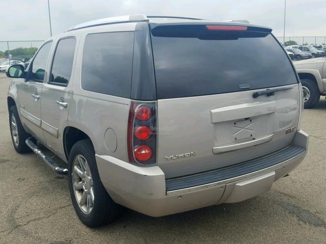 1GKFK63807J315799 - 2007 GMC YUKON DENA SILVER photo 3