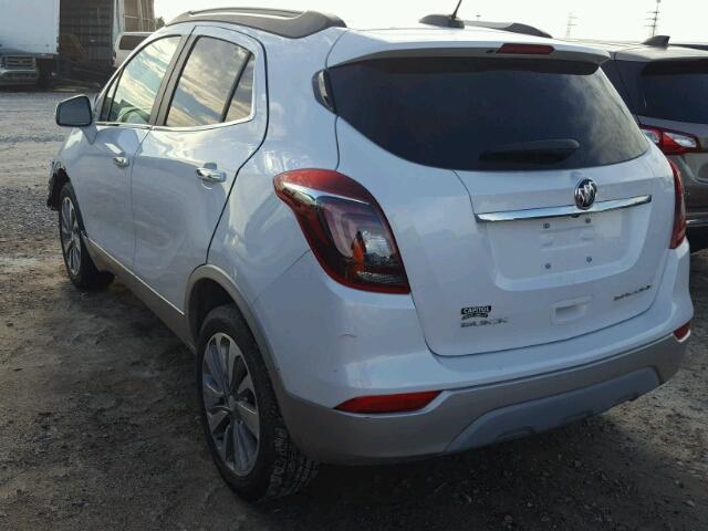 KL4CJASB6JB594298 - 2018 BUICK ENCORE PRE WHITE photo 3