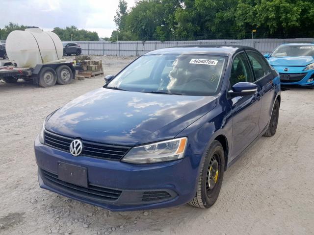 3VW2K7AJ7EM372908 - 2014 VOLKSWAGEN JETTA BASE BLUE photo 2