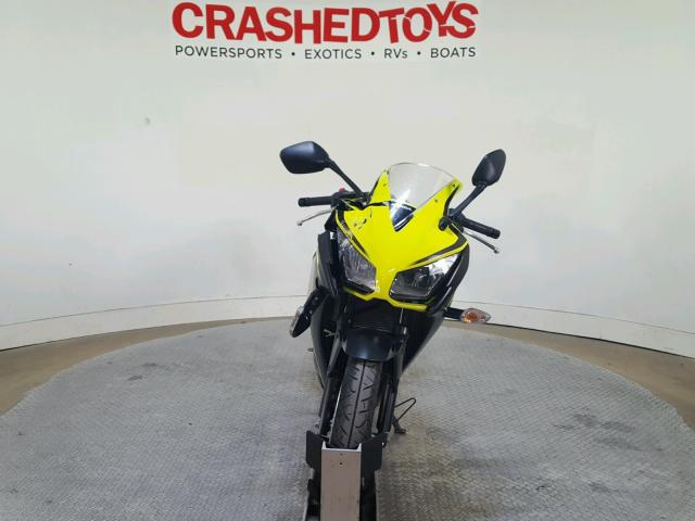 MLHNC510XG5200421 - 2016 HONDA CBR300 R GREEN photo 3