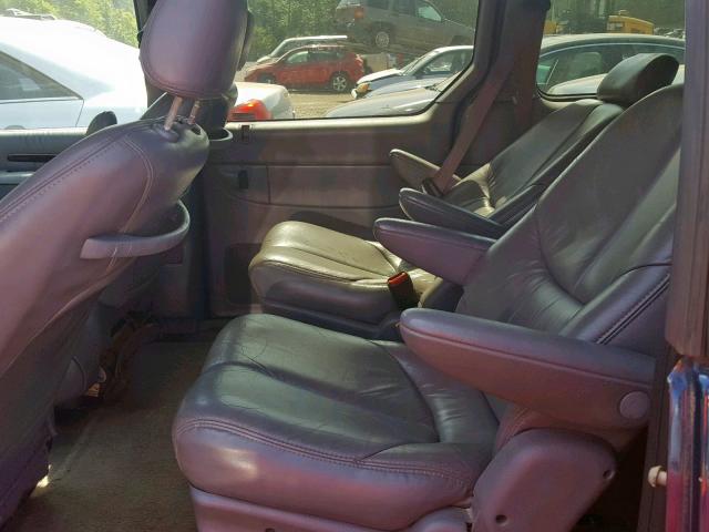 1C4GP54L6YB706532 - 2000 CHRYSLER TOWN & COU BLUE photo 6